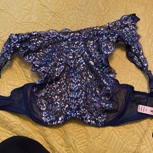 Nwt lace unlined underwire demi navy